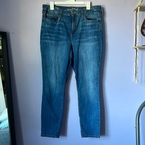 Basic Mid Rise Skinny Jeans